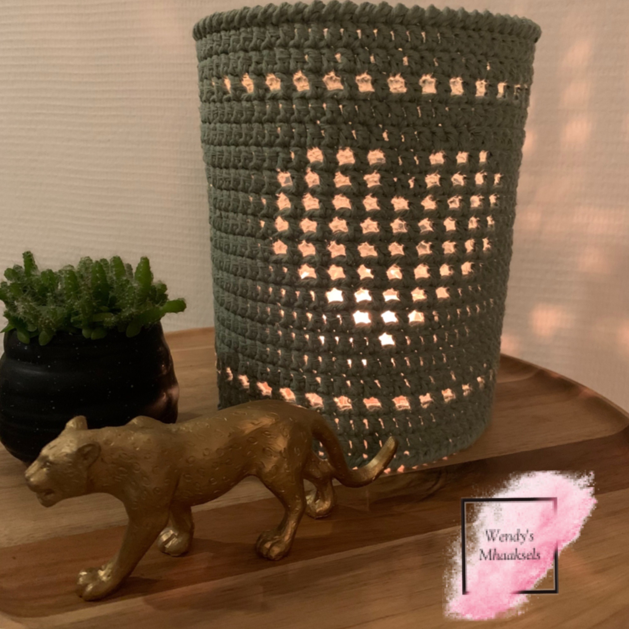 Processed with MOLDIV